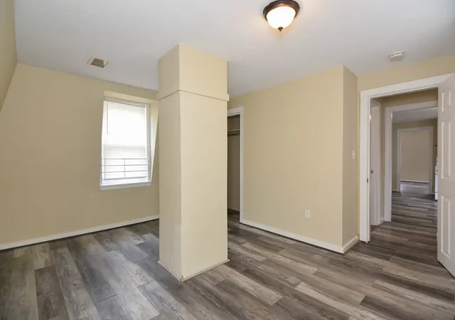 3rd image of 10 Essex Ct, Lynn, MA 01902 | MLS# 73524293