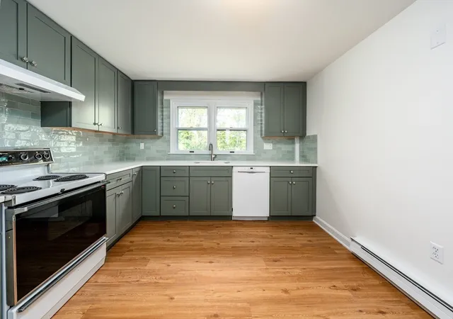 3rd image of 3 Highview Dr #3, Sandwich, MA 02563 | MLS# 73522976