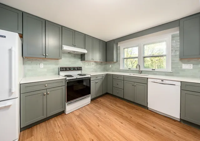 4th image of 3 Highview Dr #3, Sandwich, MA 02563 | MLS# 73522976