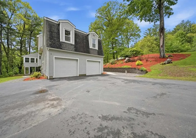 Homes for sale in Londonderry, NH | 7 Stony Point Dr, Londonderry, NH 03053 | MLS# 73532464