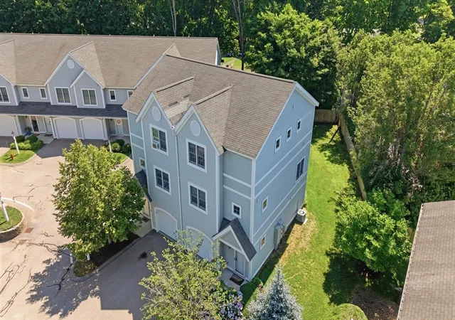 1st image of 140 Commonwealth Ave #7, North Attleboro, MA 02760 | MLS# 73554197