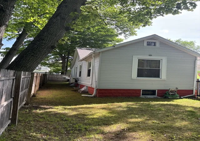 Homes for sale in Springfield, MA | 139 Tiffany St, Springfield, MA 01108 | MLS# 73521754