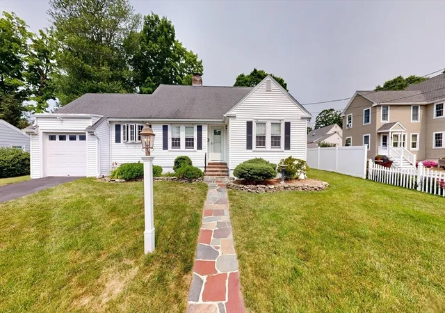 Photo 2 of Sale Pending at 6 Maple Cir, Shrewsbury, MA 01545 | MLS# 73552081 | Listing updated on 2026-09-22