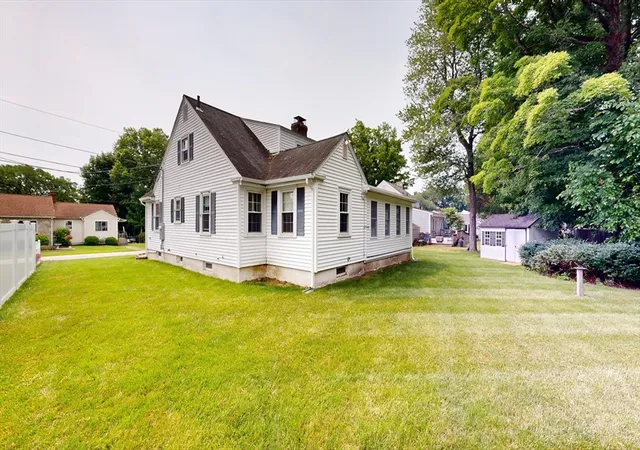 Photo 3 of Sale Pending at 6 Maple Cir, Shrewsbury, MA 01545 | MLS# 73552081 | Listing updated on 2026-09-22