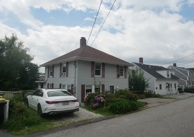 1st image of 16 Hillside Rd, Hull, MA 02045 | MLS# 73560774