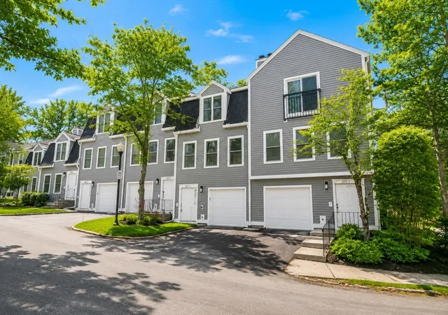Homes for sale in Boston, MA | 100 Anderer Ln #2, Boston, MA 02132 | MLS# 73481828