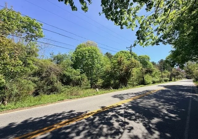 2nd image of 40 Great Neck Rd, East Wareham, MA 02538 | MLS# 73522445