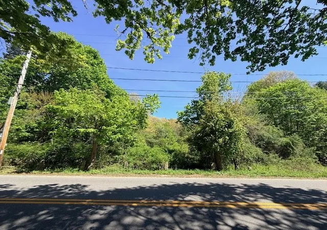 5th image of 40 Great Neck Rd, East Wareham, MA 02538 | MLS# 73522445