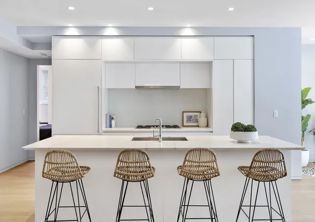 1st image of 10 Farnsworth St #3B, Boston, MA 02210 | MLS# 73559687