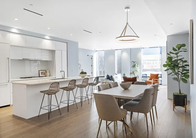 2nd image of 10 Farnsworth St #3B, Boston, MA 02210 | MLS# 73559687