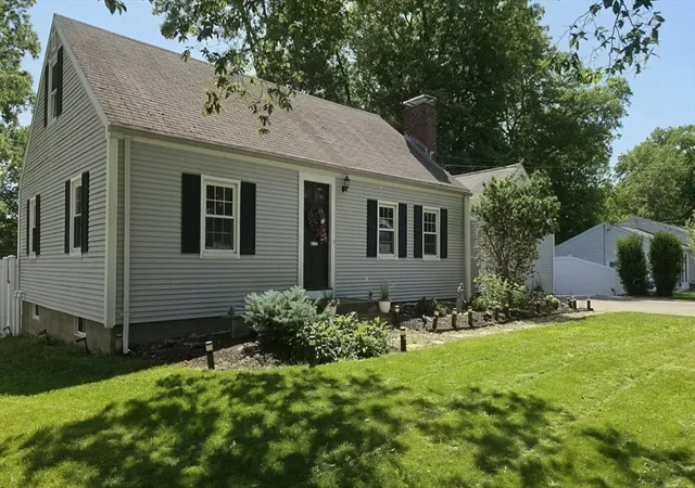 1st image of 25 Moynihan Rd, Hamilton, MA 01982 | MLS# 73537497