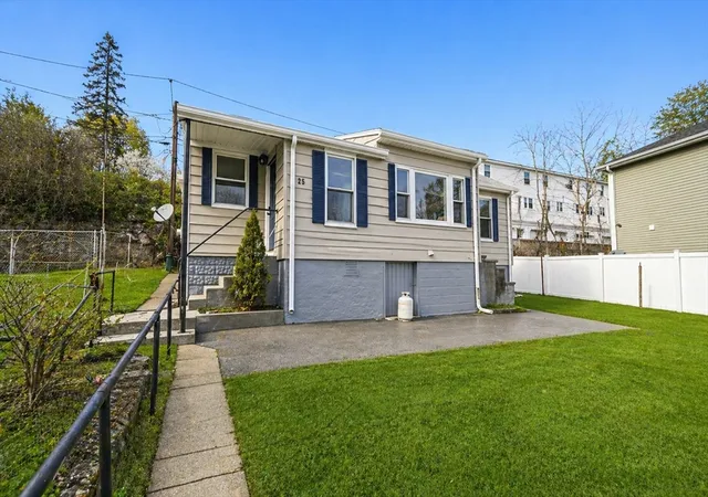 1st image of 25 Johnson St, Worcester, MA 01604 | MLS# 73548972