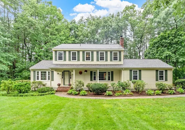 1st image of 23 Banbury Dr, Westford, MA 01886 | MLS# 73559664