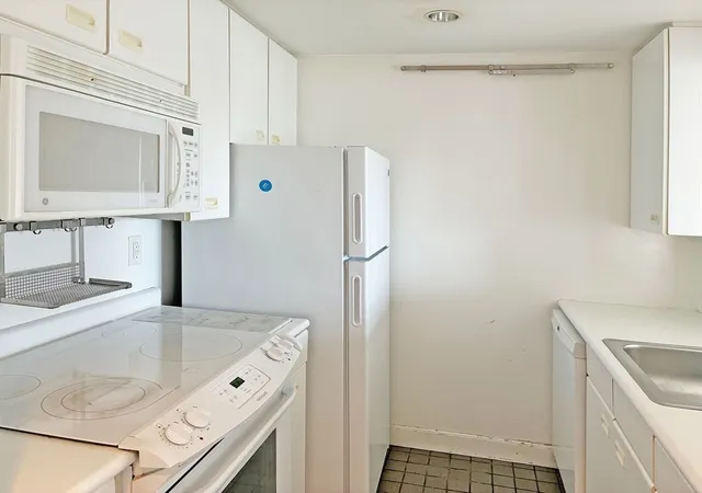 3rd image of 931 Massachusetts Ave #801, Cambridge, MA 02139 | MLS# 73555955