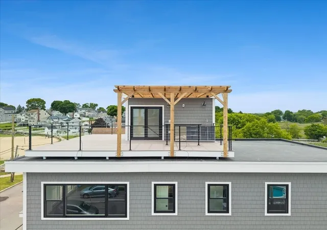 Homes for sale in Quincy, MA | 153 Edgewater Dr, Quincy, MA 02169 | MLS# 73529083