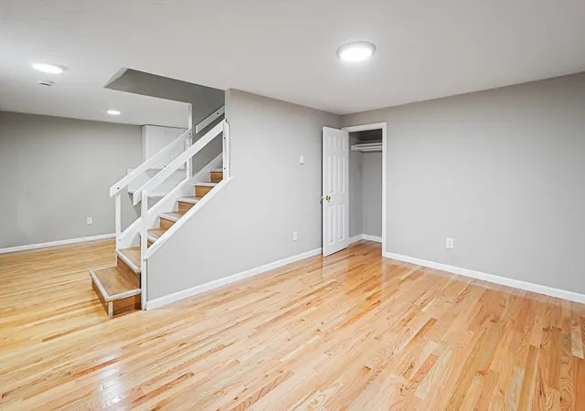 Homes for sale in Bellingham, MA | 9 Debra Ln, Bellingham, MA 02019 | Houzeo