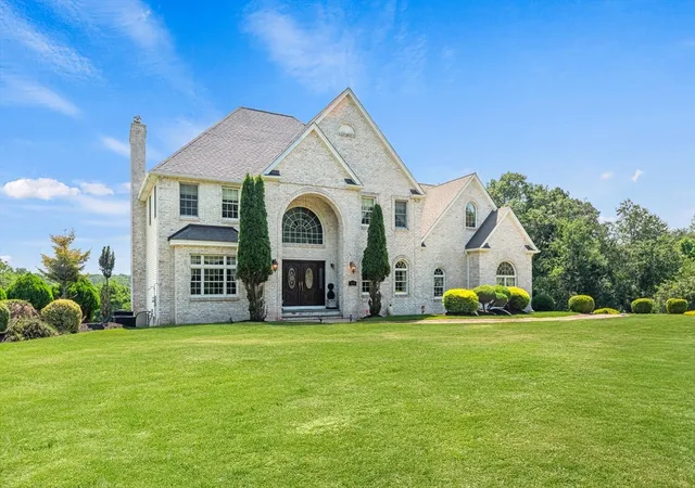 1st image of 385 Scott Rd, Cumberland, RI 02864 | MLS# 73565461