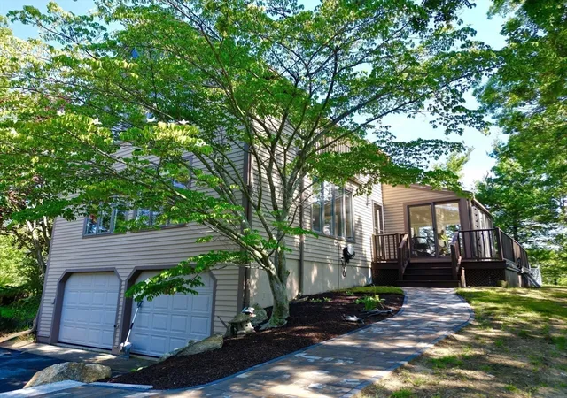 Photo 3 of Single family home for sale at 18 Marscot Way, Plymouth, MA 02360 | MLS# 73562588 | Listing updated on 2026-09-14