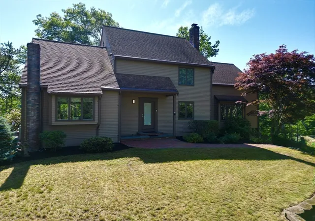 Photo 3 of Single family home for sale at 18 Marscot Way, Plymouth, MA 02360 | MLS# 73562588 | Listing updated on 2026-09-26