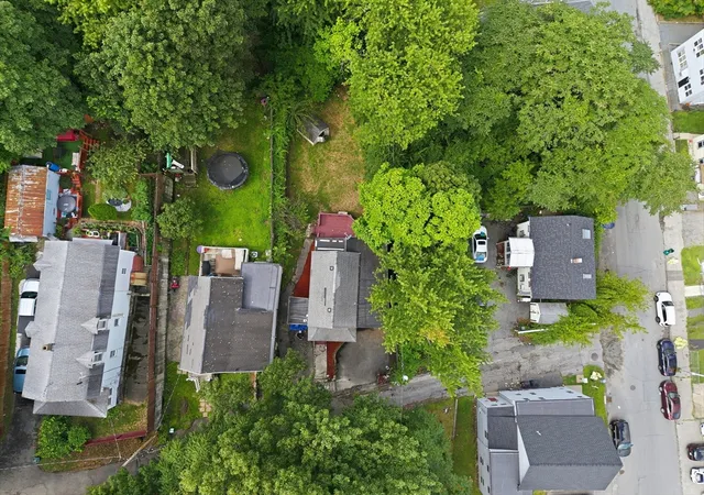 18th image of 8 Hawkins St, Worcester, MA 01604 | MLS# 73559253