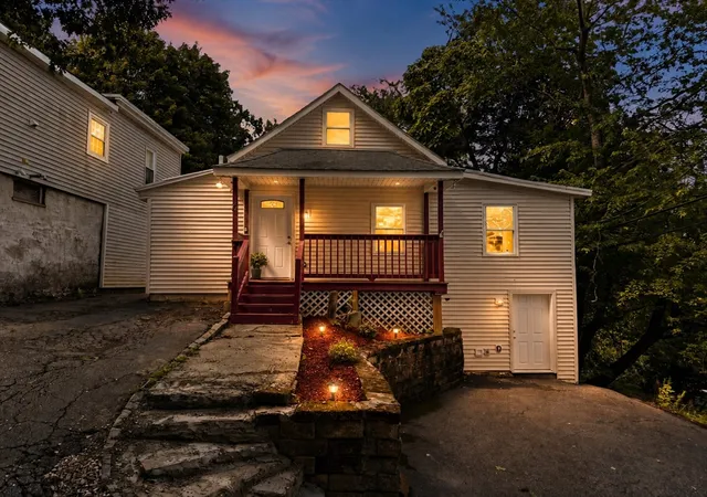 1st image of 8 Hawkins St, Worcester, MA 01604 | MLS# 73559253