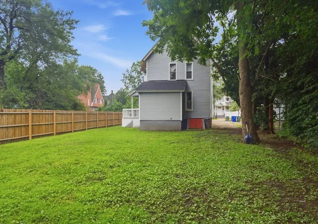 5th image of 184 King St, Springfield, MA 01109 | MLS# 73558678
