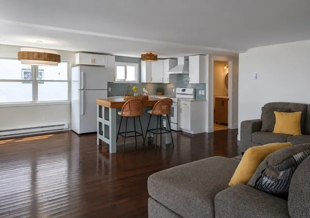 3rd image of 498 No End Blvd #2, Salisbury, MA 01952 | MLS# 73556995