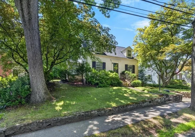 2nd image of 25 Leland Rd, Chestnut Hill, MA 02467 | MLS# 73556320