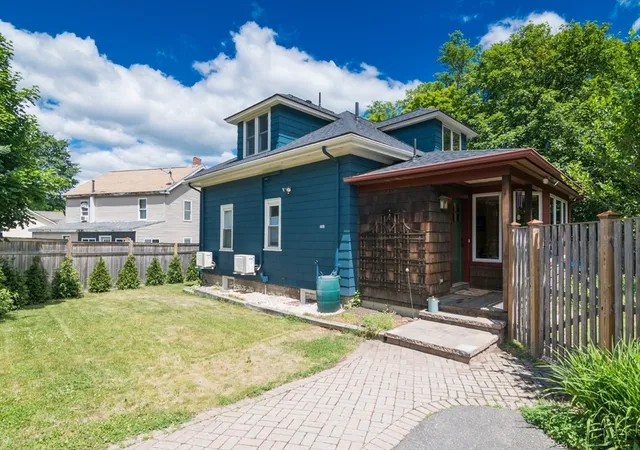 1st image of 17 Florence Rd, Florence, MA 01062 | MLS# 73536477