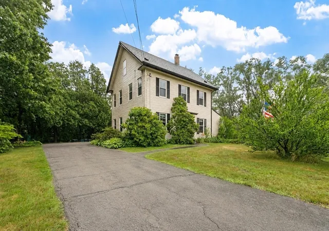 2nd image of 119 Baldwin Rd, Billerica, MA 01821 | MLS# 73546628