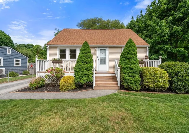 Homes for sale in Marshfield, MA | 1080 Ocean St, Marshfield, MA 02050 | MLS# 73525893
