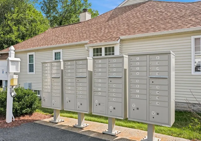 2nd image of 2 Chapman Pl, Leominster, MA 01453