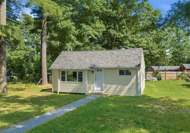 image of 8 Violet St, Lakeville, MA 02347 | MLS# 73548946