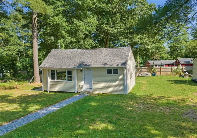 image of 8 Violet St, Lakeville, MA 02347 | MLS# 73548946