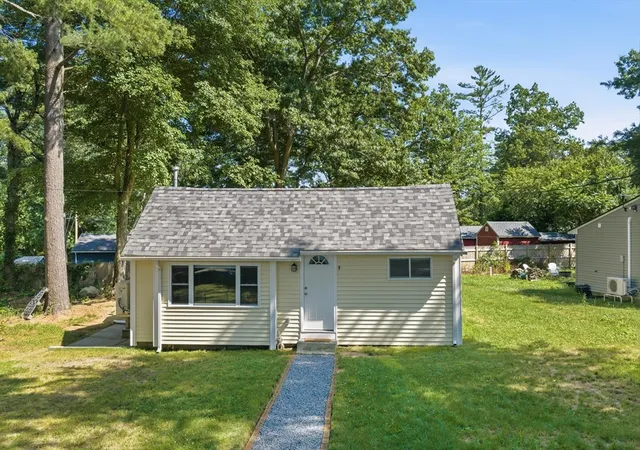 image of 8 Violet St, Lakeville, MA 02347 | MLS# 73548946