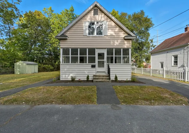 1st image of 31 Sophia St, Chicopee, MA 01020 | MLS# 73433111