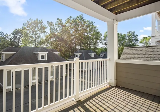 Listing Photo 5 - Condo for sale in building located at 122 Johnson Woods Dr, Reading, MA 01867 - Unit #103