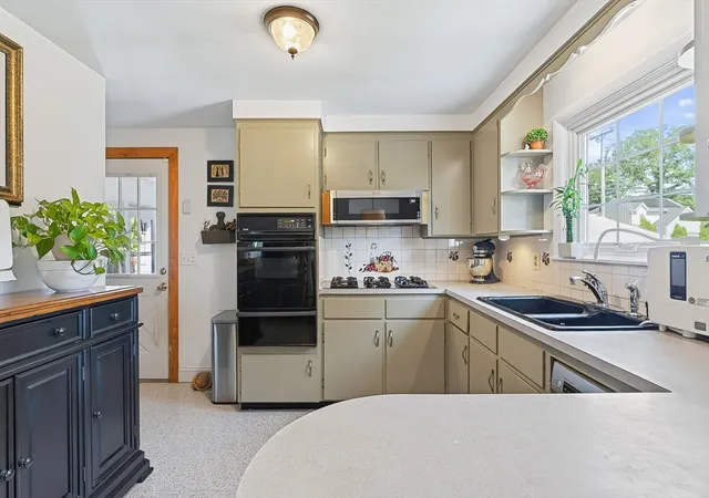 Photo 4 of Sale Pending at 6 Winthrop Dr, Attleboro, MA 02703 | MLS# 73565548 | Listing updated on 2026-09-30