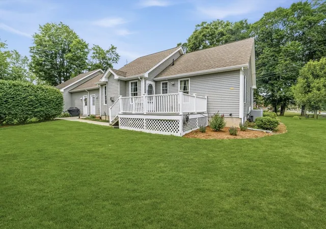 3rd image of 6 Toledo Ave, Westfield, MA 01085
