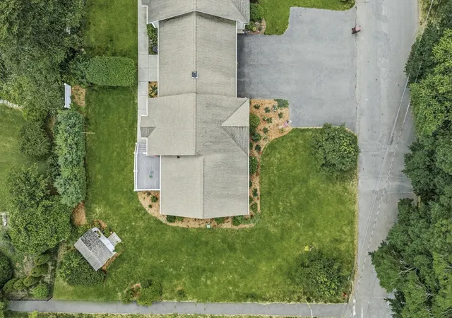 5th image of 6 Toledo Ave, Westfield, MA 01085
