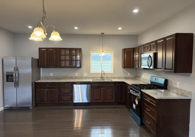 2nd image of 184 Avenue C #02, Woonsocket, RI 02895 | MLS# 73554062