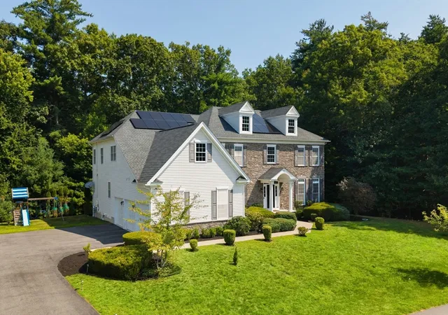 3rd image of 208 Mohawk Path, Holliston, MA 01746 | MLS# 73563504