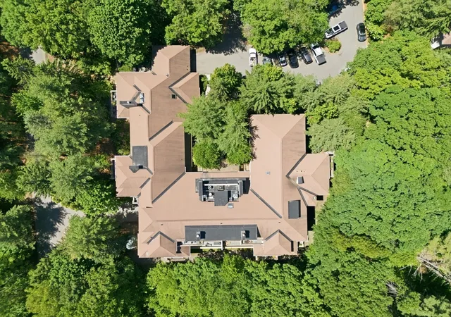 2nd image of 232 Allandale Rd, Chestnut Hill, MA 02467