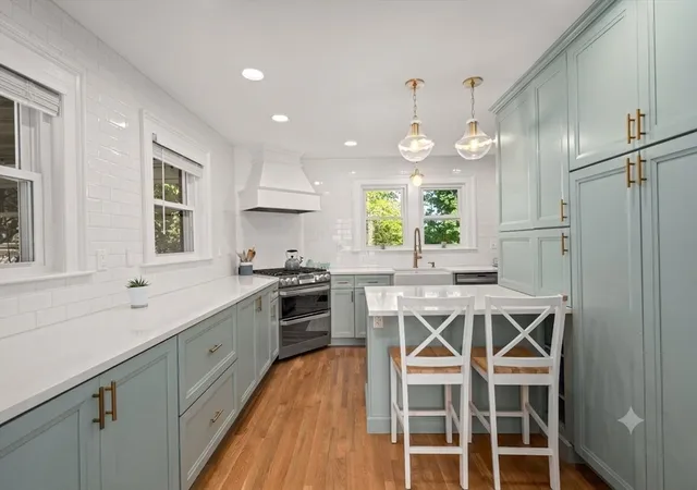 4th image of 77 Barber Rd, Framingham, MA 01702 | MLS# 73549505