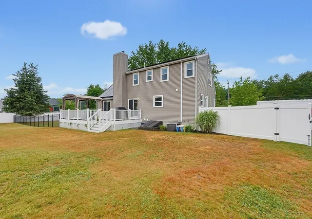Homes for sale in Plainville, MA | 87 Messenger St, Plainville, MA 02762 | MLS# 73541530