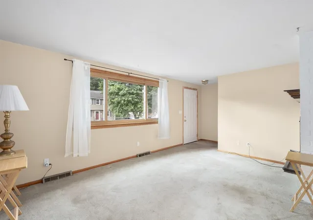 Homes for sale in Bellingham, MA | 32 Arapahoe Rd, Bellingham, MA 02019 | MLS# 73539601