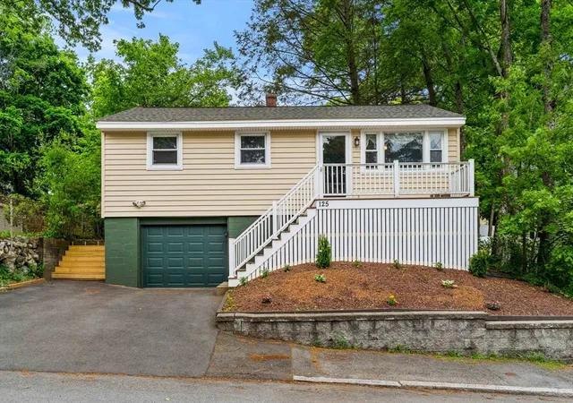 2nd image of 125 Hoyt Ave, Lowell, MA 01852 | MLS# 73533285