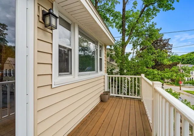 5th image of 125 Hoyt Ave, Lowell, MA 01852 | MLS# 73533285
