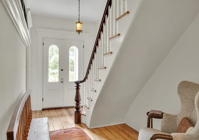 4th image of 39 Green St, Watertown, MA 02472 | MLS# 73550472