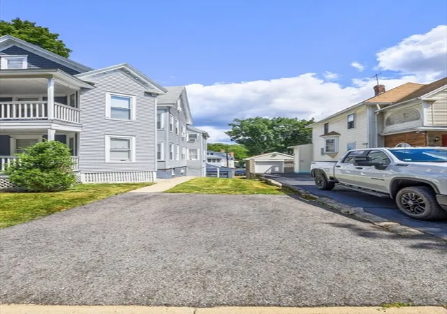 4th image of 12 Richmond Ave, Worcester, MA 01602 | MLS# 73568024
